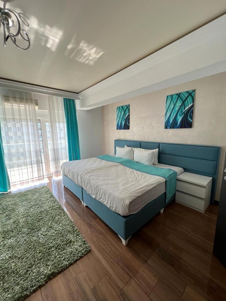 Mamaia White Tower 호텔 외부 사진